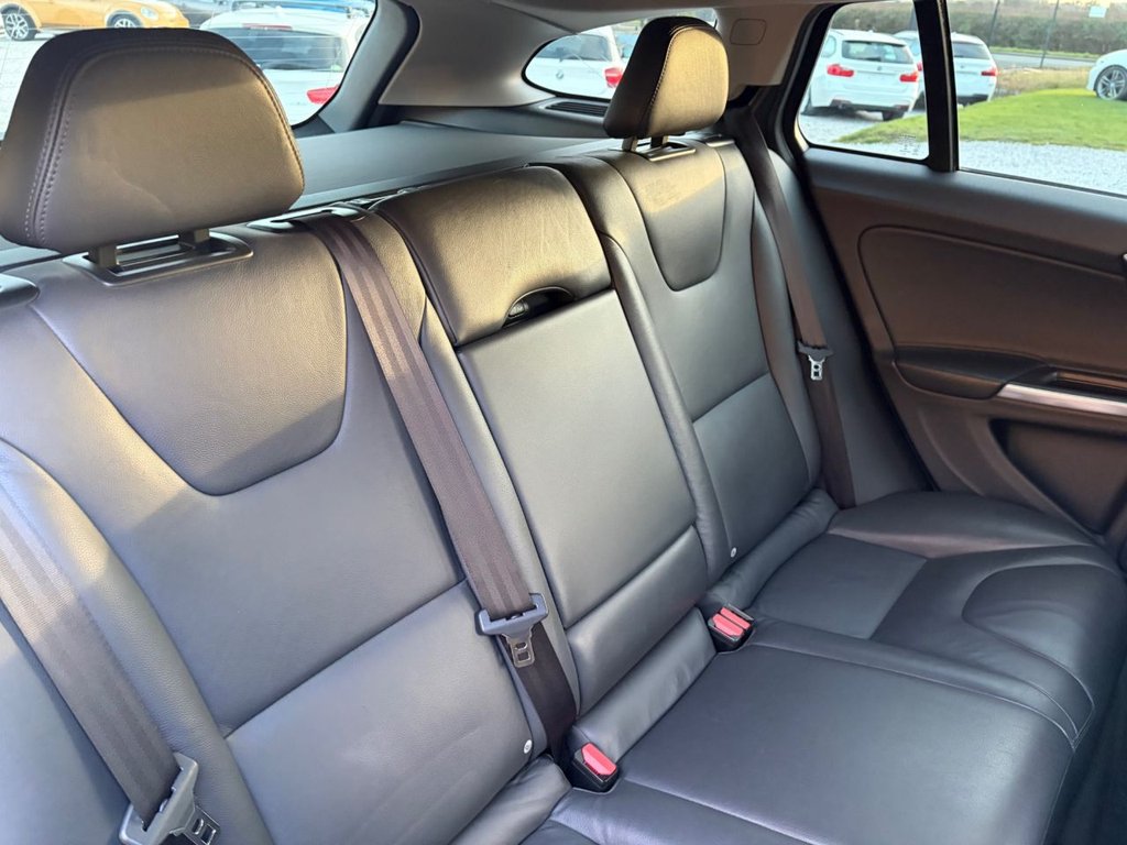 Used Volvo V60 Cross Country 2016 for sale - 76900601: Photo 21