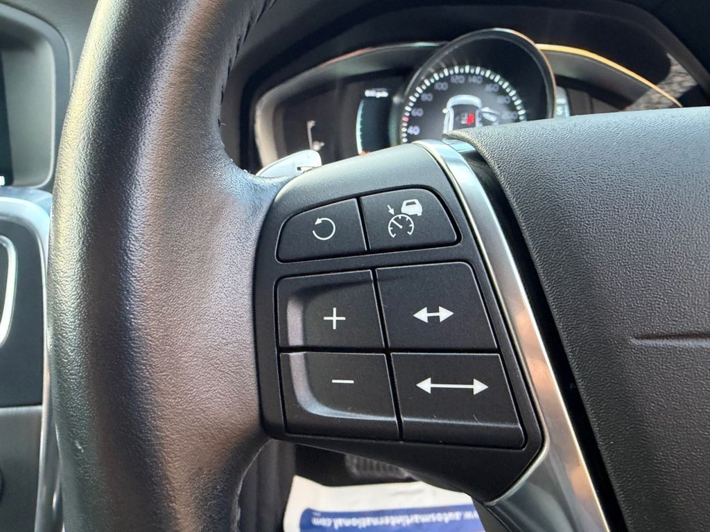 Used Volvo V60 Cross Country 2016 for sale - 76900601: Photo 24