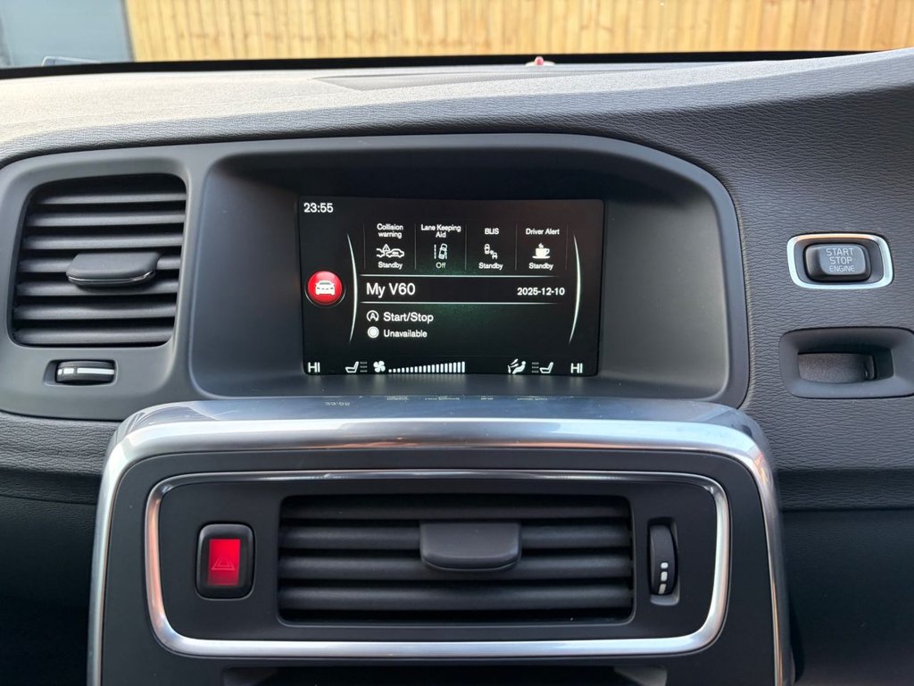 Used Volvo V60 Cross Country 2016 for sale - 76900601: Photo 25