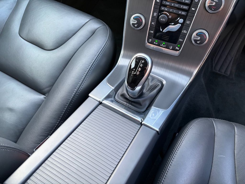 Used Volvo V60 Cross Country 2016 for sale - 76900601: Photo 28