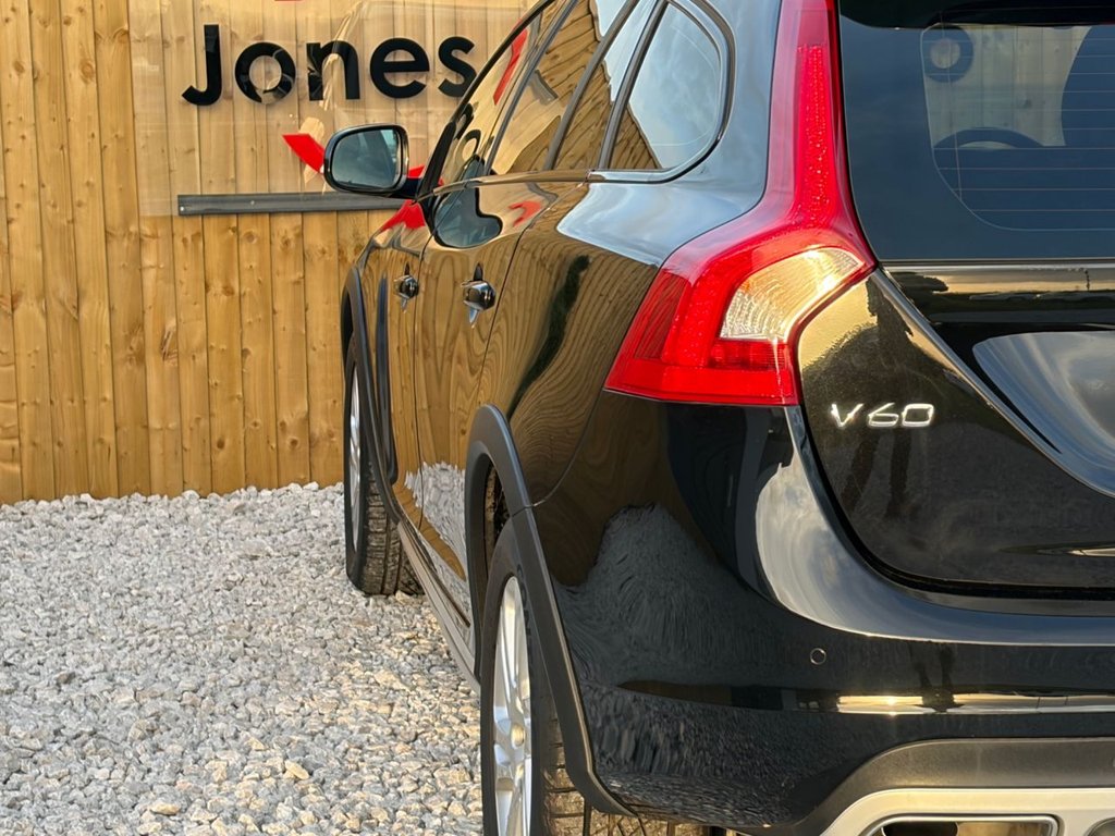 Used Volvo V60 Cross Country 2016 for sale - 76900601: Photo 7