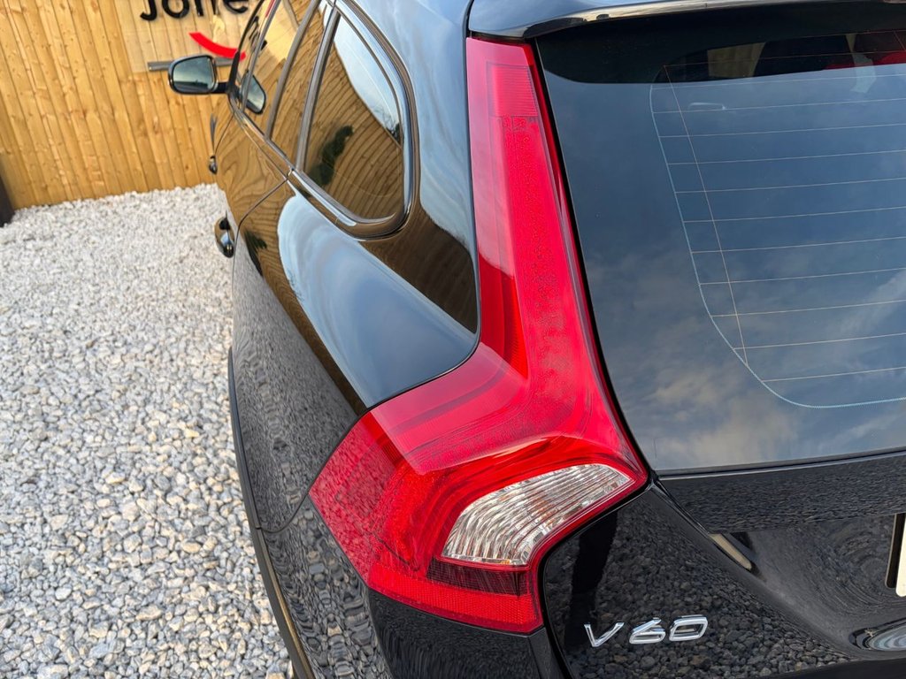 Used Volvo V60 Cross Country 2016 for sale - 76900601: Photo 8