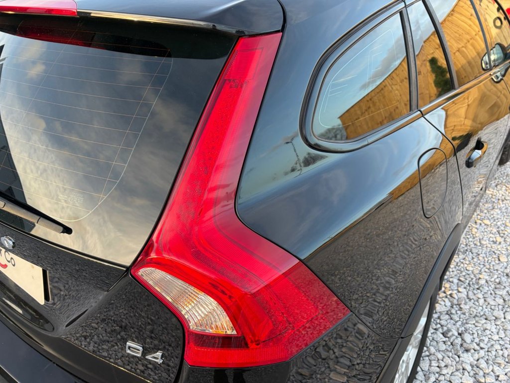 Used Volvo V60 Cross Country 2016 for sale - 76900601: Photo 9