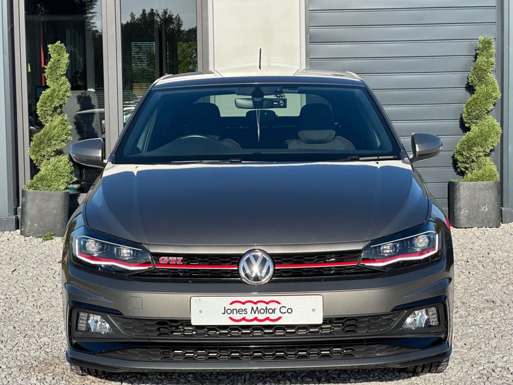 Used Volkswagen Polo 2018 for sale - 76123638: Photo 2