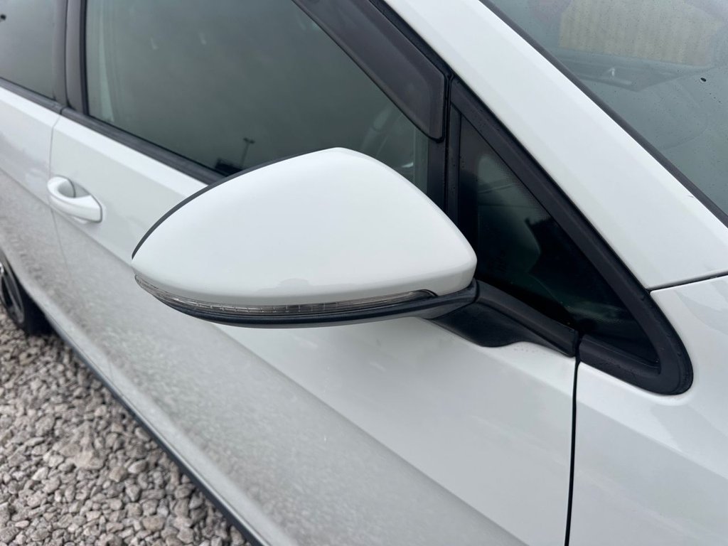 Used Volkswagen Golf 2014 for sale - 76591030: Photo 11