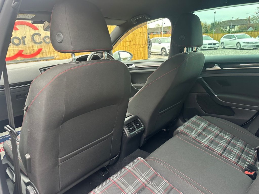 Used Volkswagen Golf 2014 for sale - 76591030: Photo 17