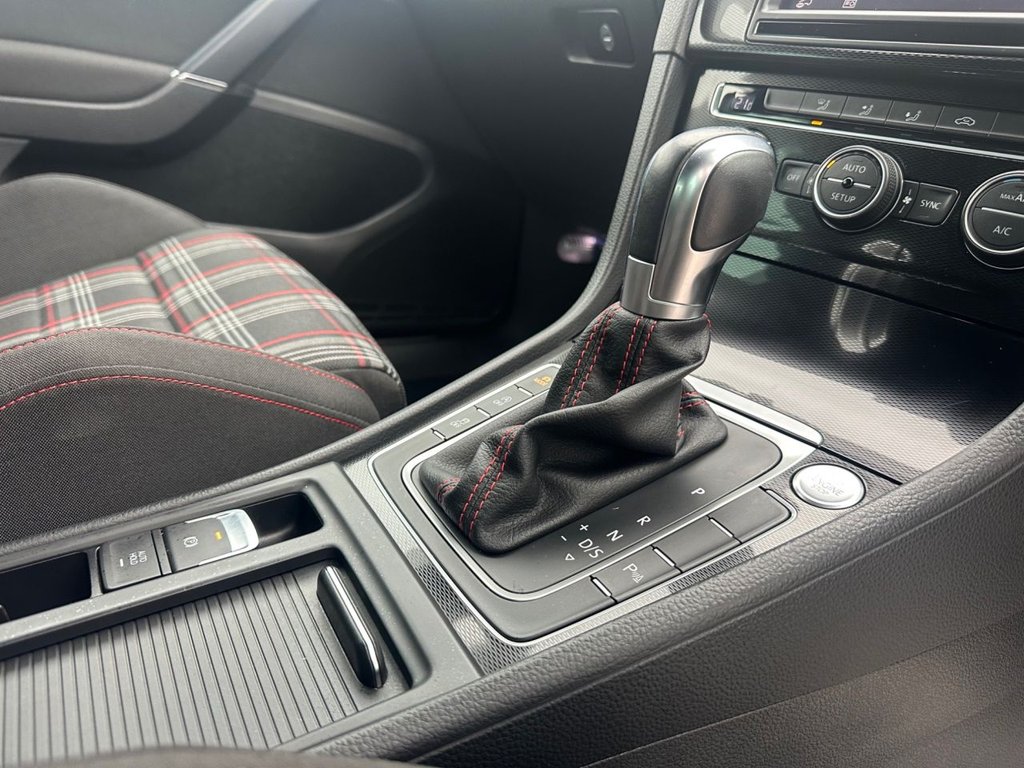 Used Volkswagen Golf 2014 for sale - 76591030: Photo 23