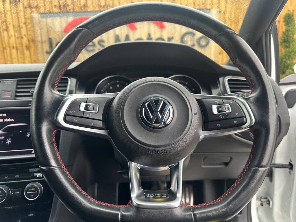 Used Volkswagen Golf 2014 for sale - 76591030: Photo 25