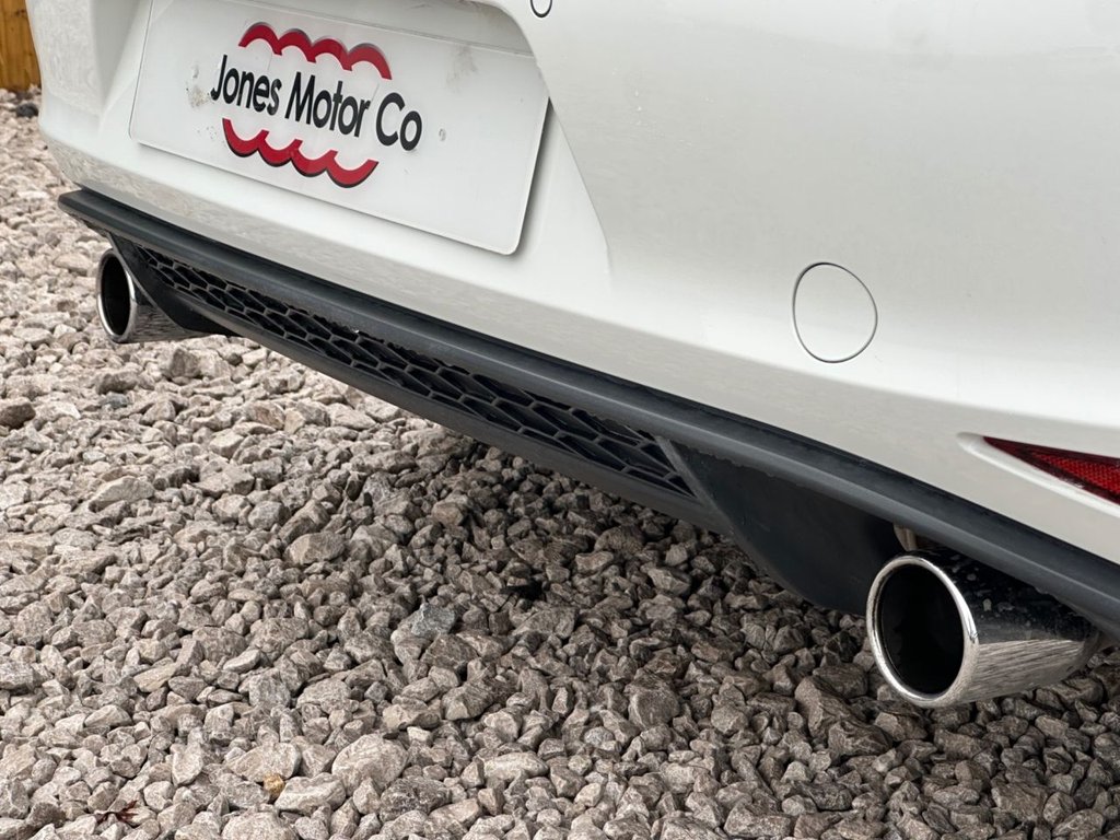 Used Volkswagen Golf 2014 for sale - 76591030: Photo 26