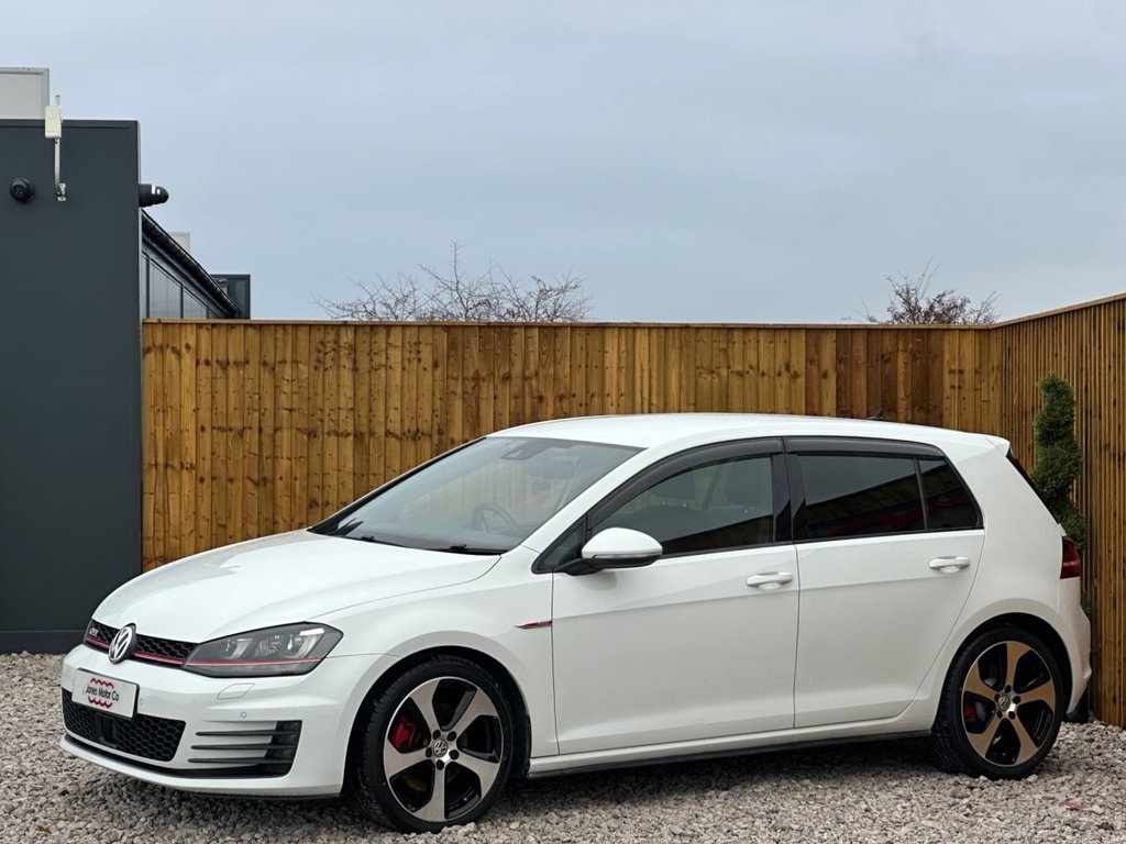 Used Volkswagen Golf 2014 for sale - 76591030: Photo 3