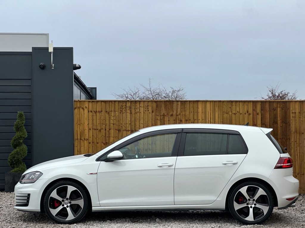 Used Volkswagen Golf 2014 for sale - 76591030: Photo 6