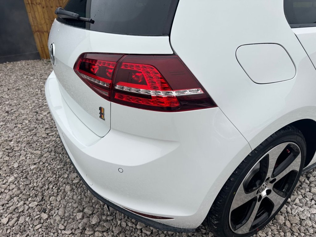 Used Volkswagen Golf 2014 for sale - 76591030: Photo 8