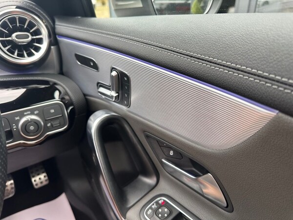 Used Mercedes-Benz A-Class 2018 for sale - 76123642: Photo 32
