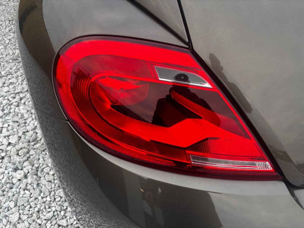 Used Volkswagen Beetle 2015 for sale - 76323211: Photo 10