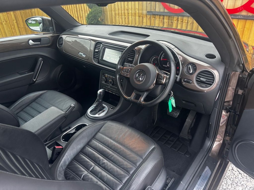 Used Volkswagen Beetle 2015 for sale - 76323211: Photo 14