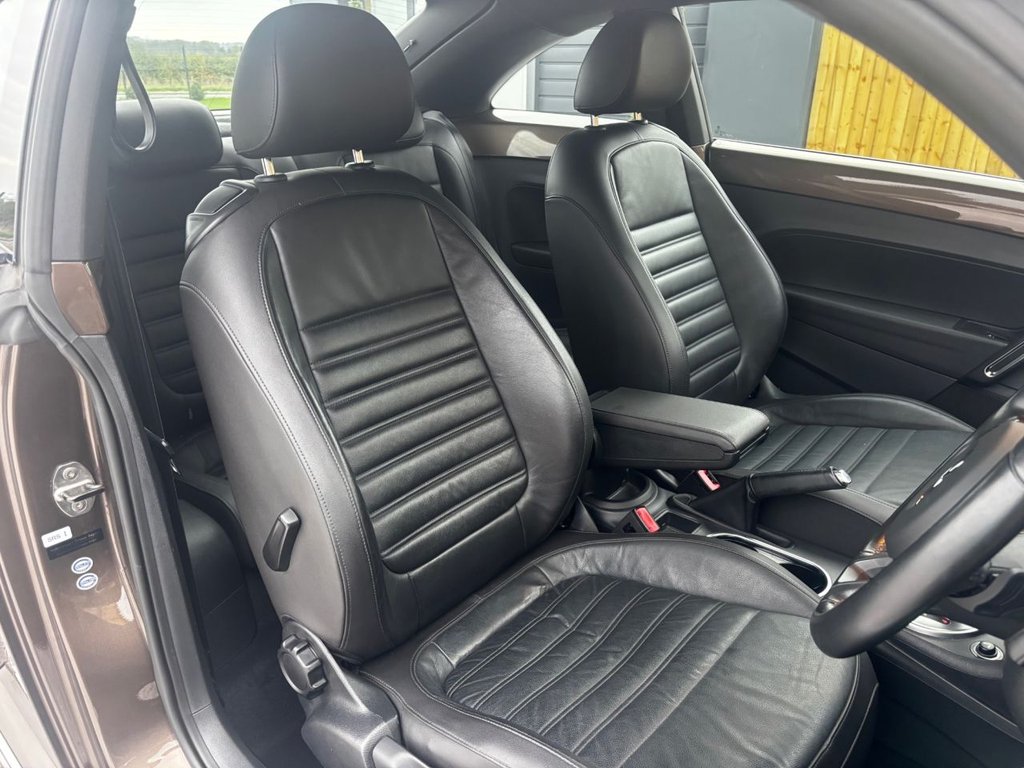 Used Volkswagen Beetle 2015 for sale - 76323211: Photo 15