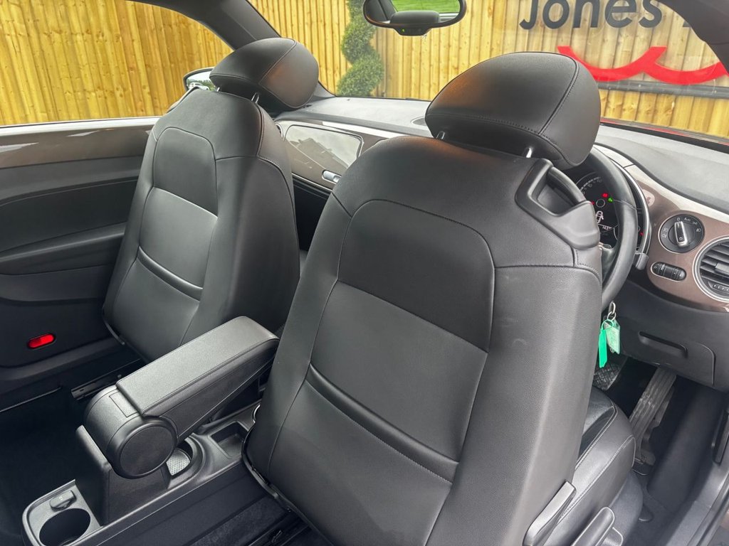 Used Volkswagen Beetle 2015 for sale - 76323211: Photo 21