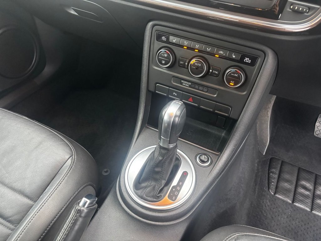 Used Volkswagen Beetle 2015 for sale - 76323211: Photo 22