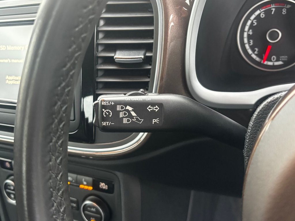 Used Volkswagen Beetle 2015 for sale - 76323211: Photo 24