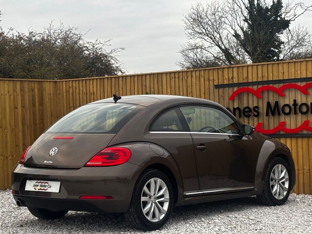 Used Volkswagen Beetle 2015 for sale - 76323211: Photo 5
