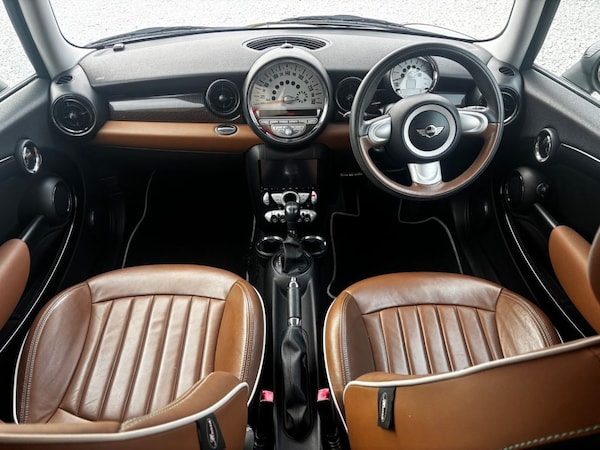 Used MINI Hatch 2010 for sale - 76256751: Photo 8