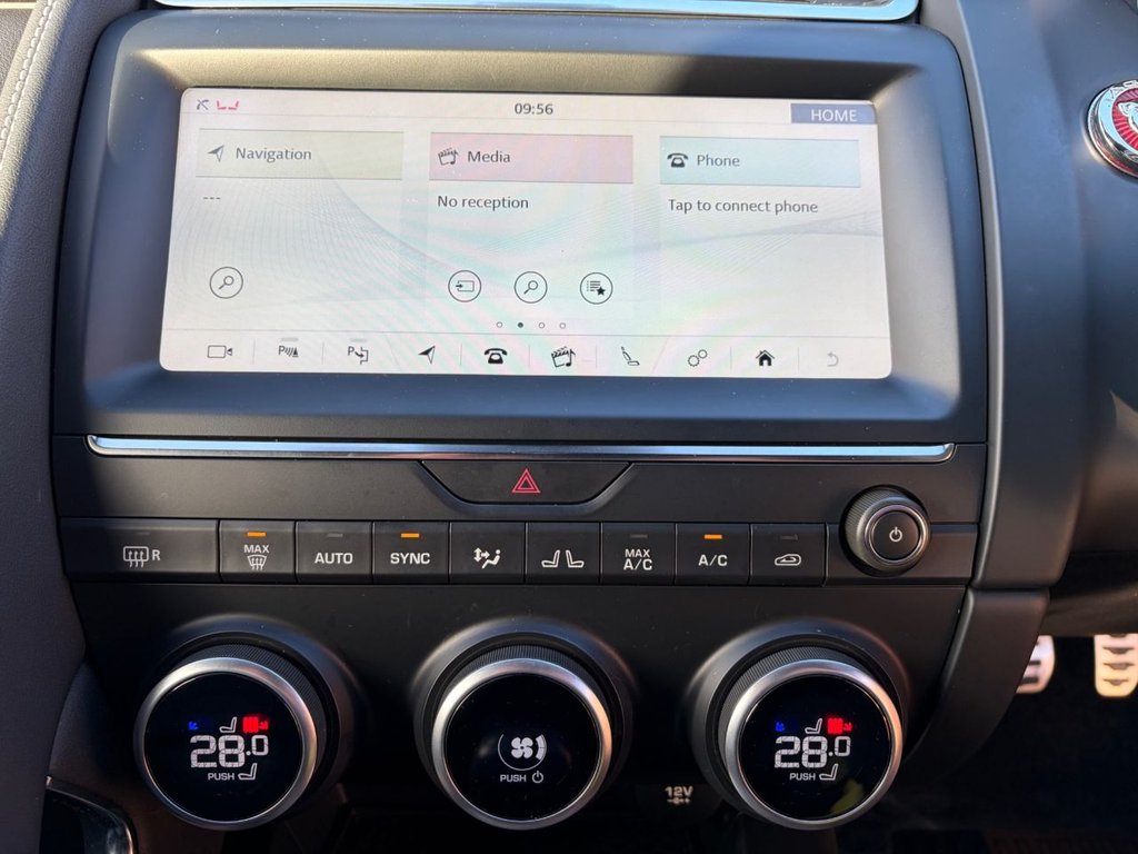 Used Jaguar E-Pace 2018 for sale - 76840767: Photo 22