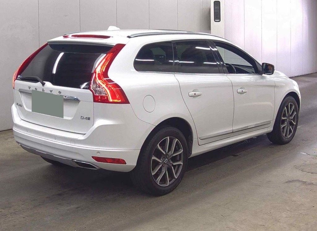 Used Volvo XC60 2017 for sale - 76758708: Photo 4