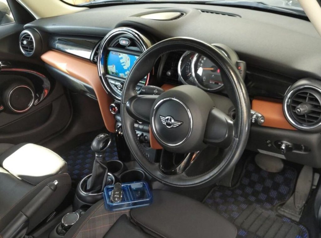 Used MINI Hatch 2017 for sale - 76123651: Photo 5