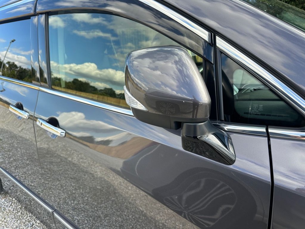 Used Nissan Elgrand 2018 for sale - 76118514: Photo 15