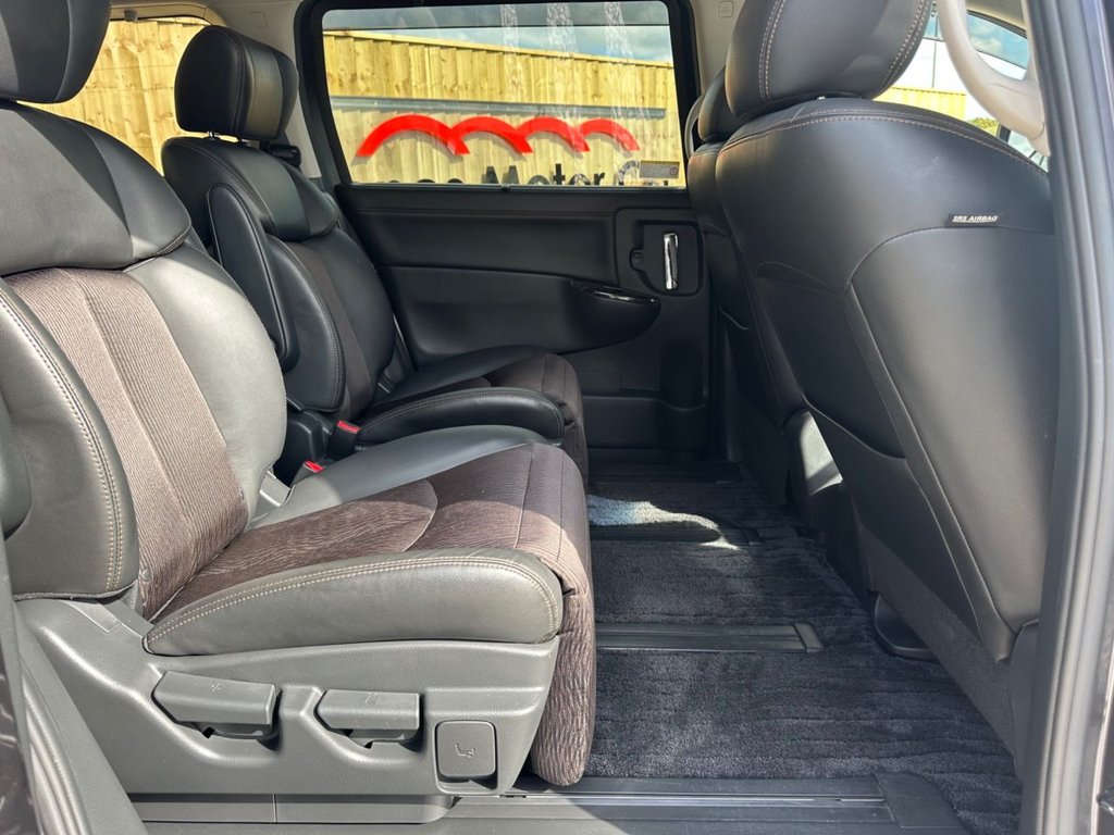 Used Nissan Elgrand 2018 for sale - 76118514: Photo 29