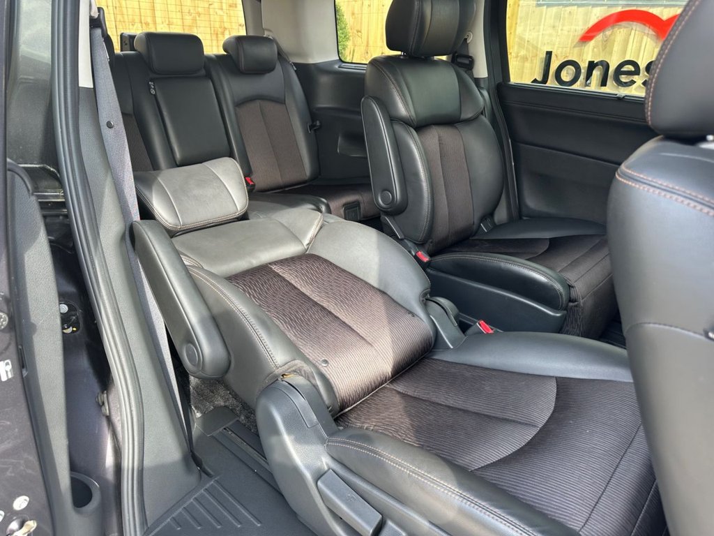 Used Nissan Elgrand 2018 for sale - 76118514: Photo 30