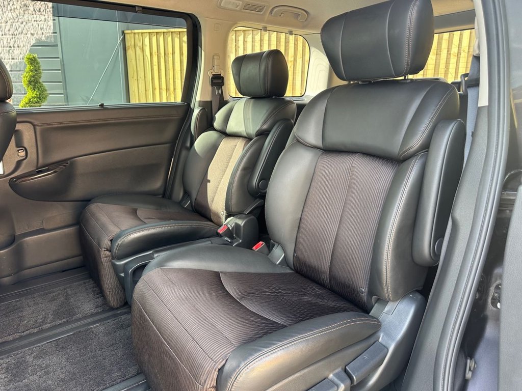 Used Nissan Elgrand 2018 for sale - 76118514: Photo 33