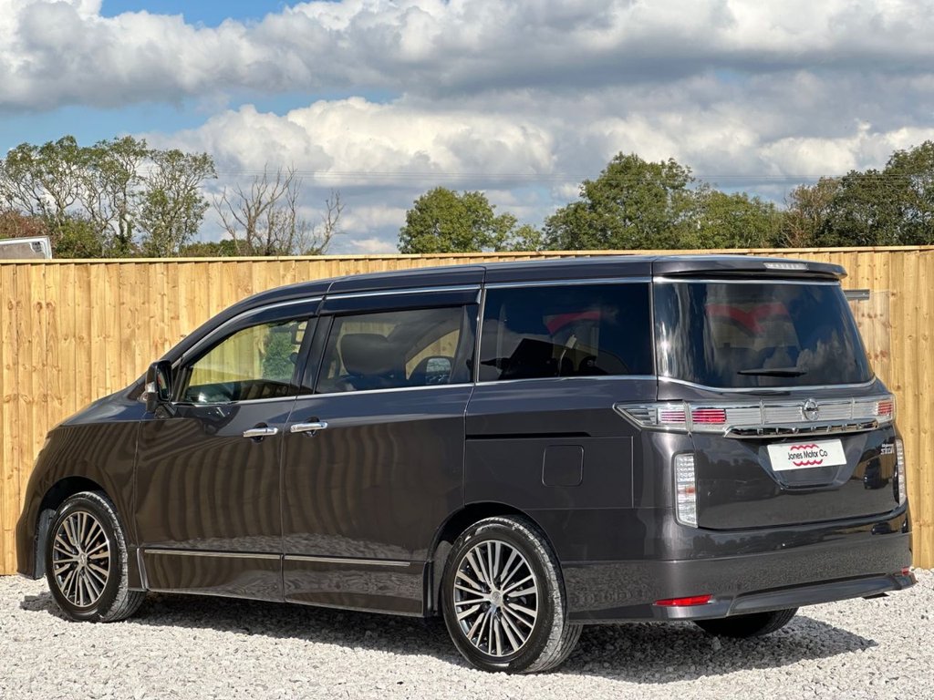Used Nissan Elgrand 2018 for sale - 76118514: Photo 7