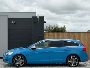 Used Volvo V60 2013 for sale - 79265384: Photo