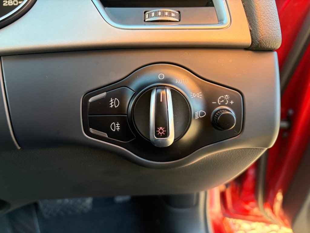 Used Audi A4 Avant 2014 for sale - 76973666: Photo 10