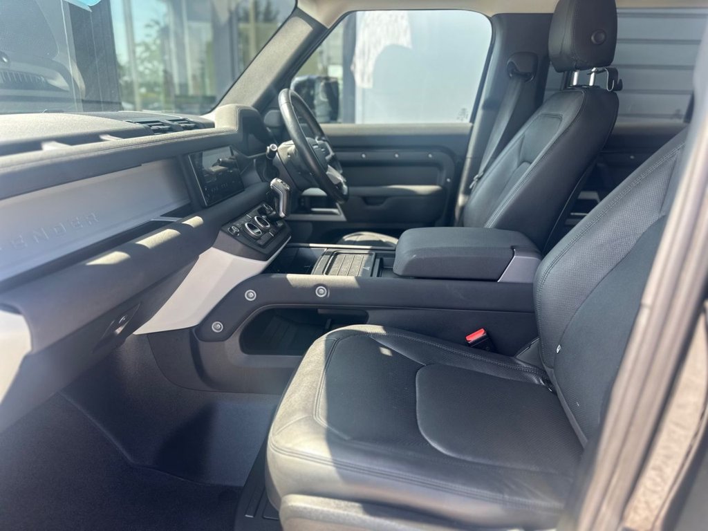 Used Land Rover Defender 2022 for sale - 76123661: Photo 15