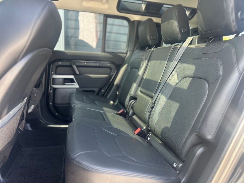 Used Land Rover Defender 2022 for sale - 76123661: Photo 17