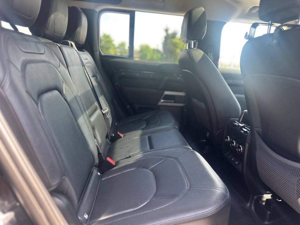 Used Land Rover Defender 2022 for sale - 76123661: Photo 18