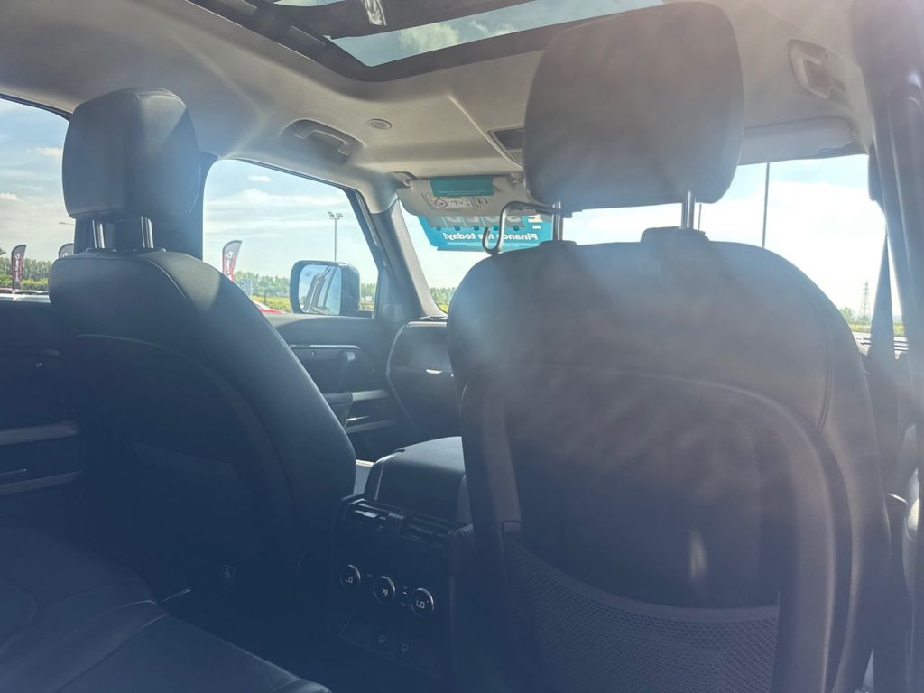 Used Land Rover Defender 2022 for sale - 76123661: Photo 19