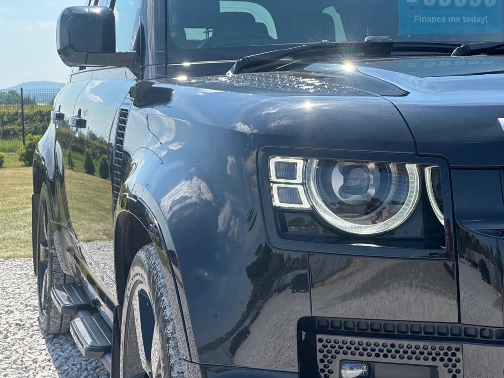 Used Land Rover Defender 2022 for sale - 76123661: Photo 9