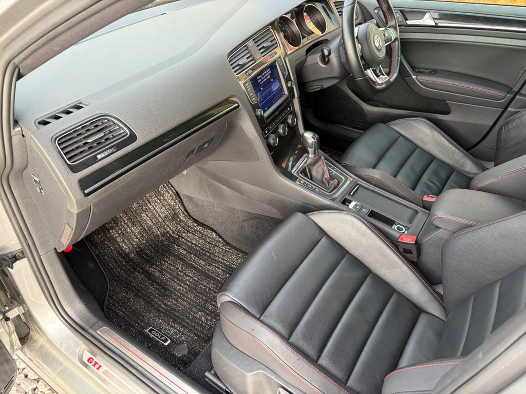 Used Volkswagen Golf 2014 for sale - 76123639: Photo 14