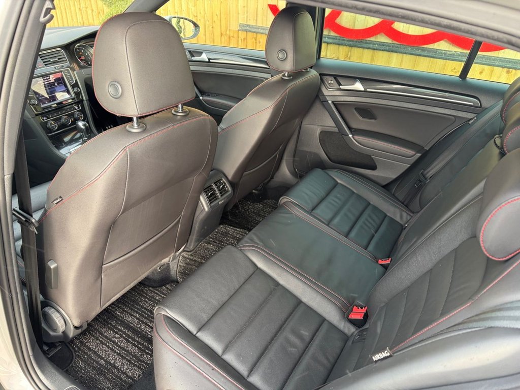 Used Volkswagen Golf 2014 for sale - 76123639: Photo 16