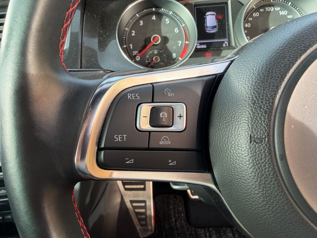 Used Volkswagen Golf 2014 for sale - 76123639: Photo 24