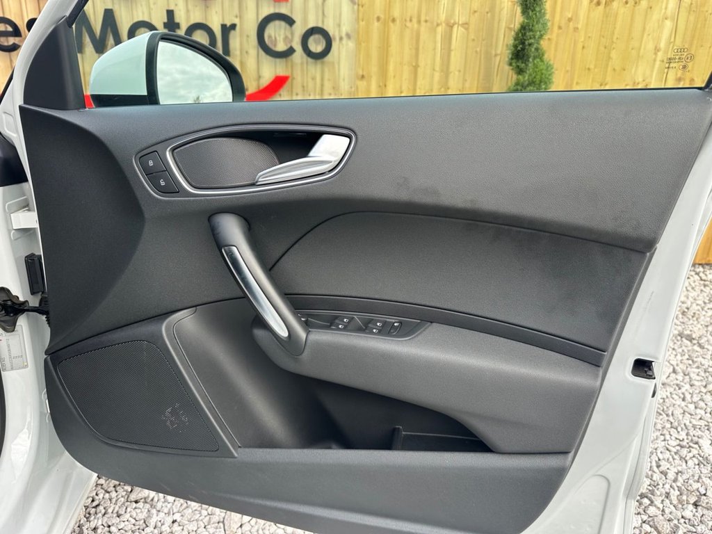 Used Audi A1 2014 for sale - 76546648: Photo 17