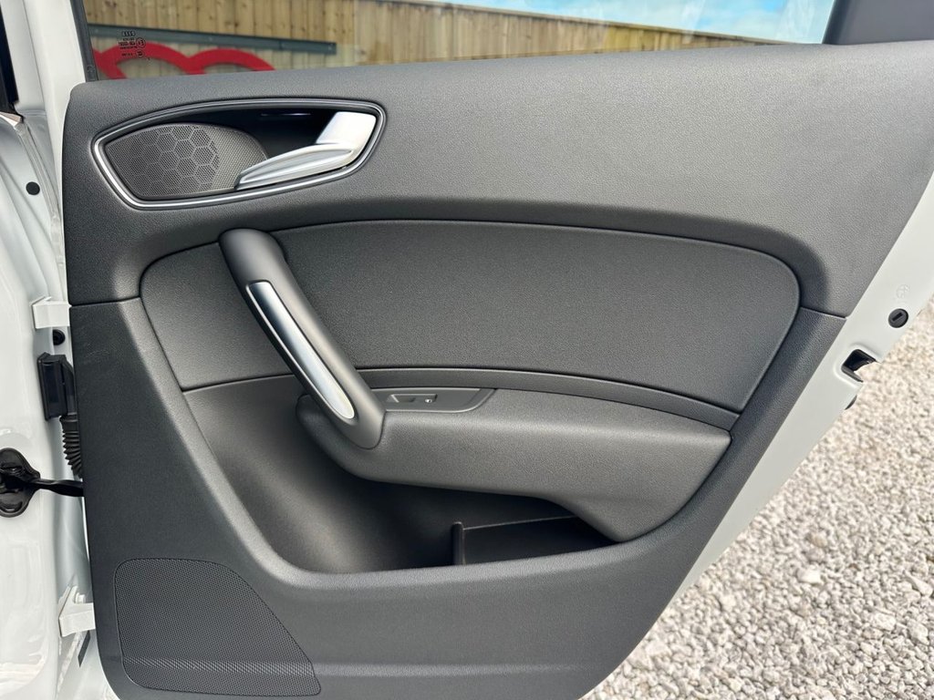 Used Audi A1 2014 for sale - 76546648: Photo 20