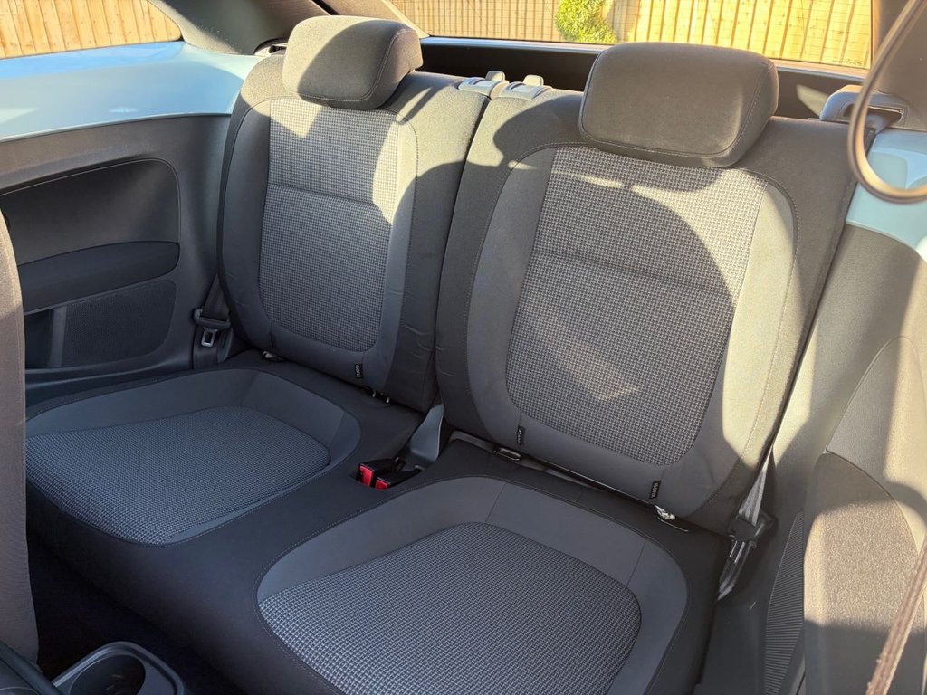 Used Volkswagen Beetle 2013 for sale - 76724220: Photo 15