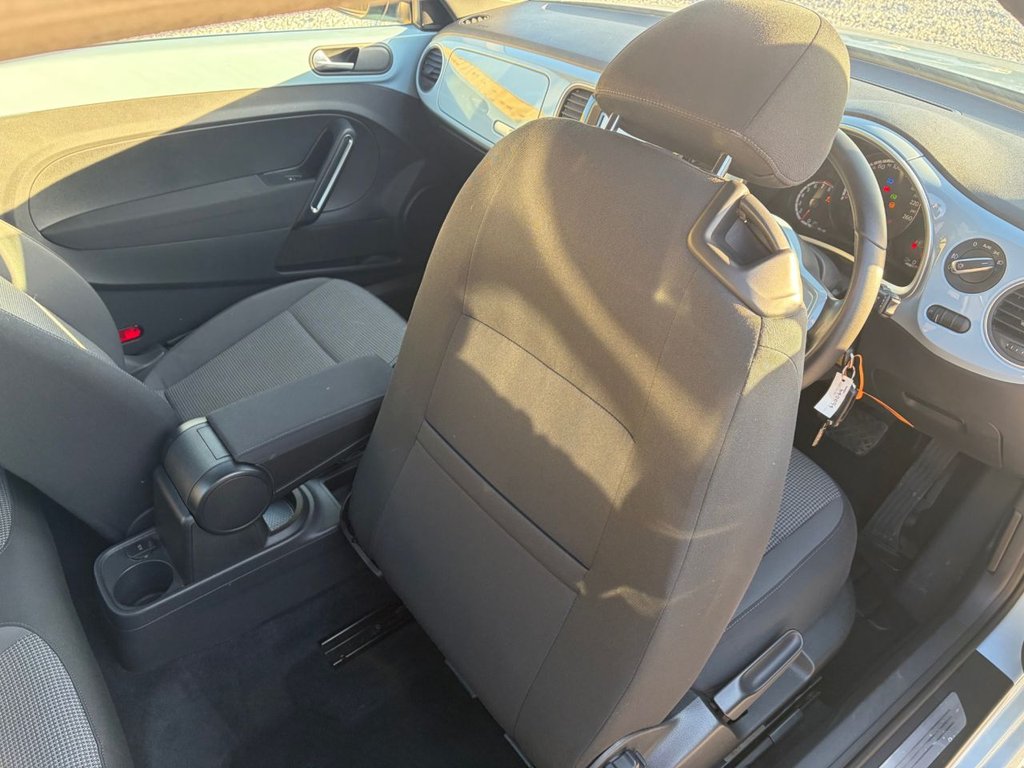 Used Volkswagen Beetle 2013 for sale - 76724220: Photo 18