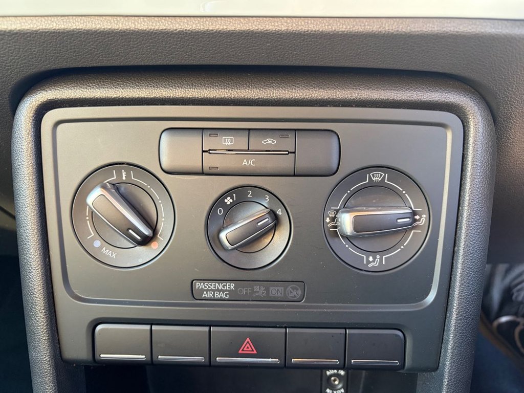 Used Volkswagen Beetle 2013 for sale - 76724220: Photo 20