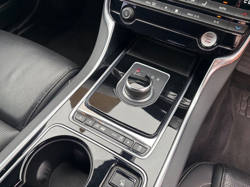 Used Jaguar XE 2016 for sale - 77919985: Photo 29