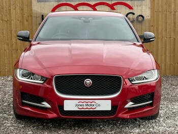 Used Jaguar XE 2016 for sale - 77919985: Photo